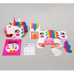 Masque 3D en carton à...